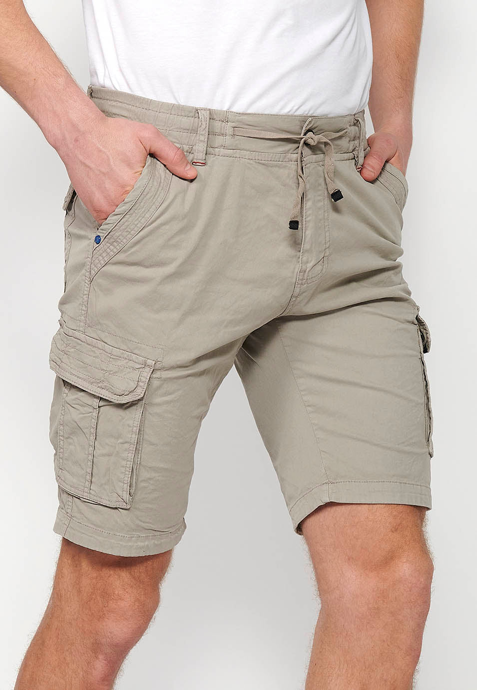 Bermuda cargo cintura cordón hombre piedra - Koroshi 2411PS12