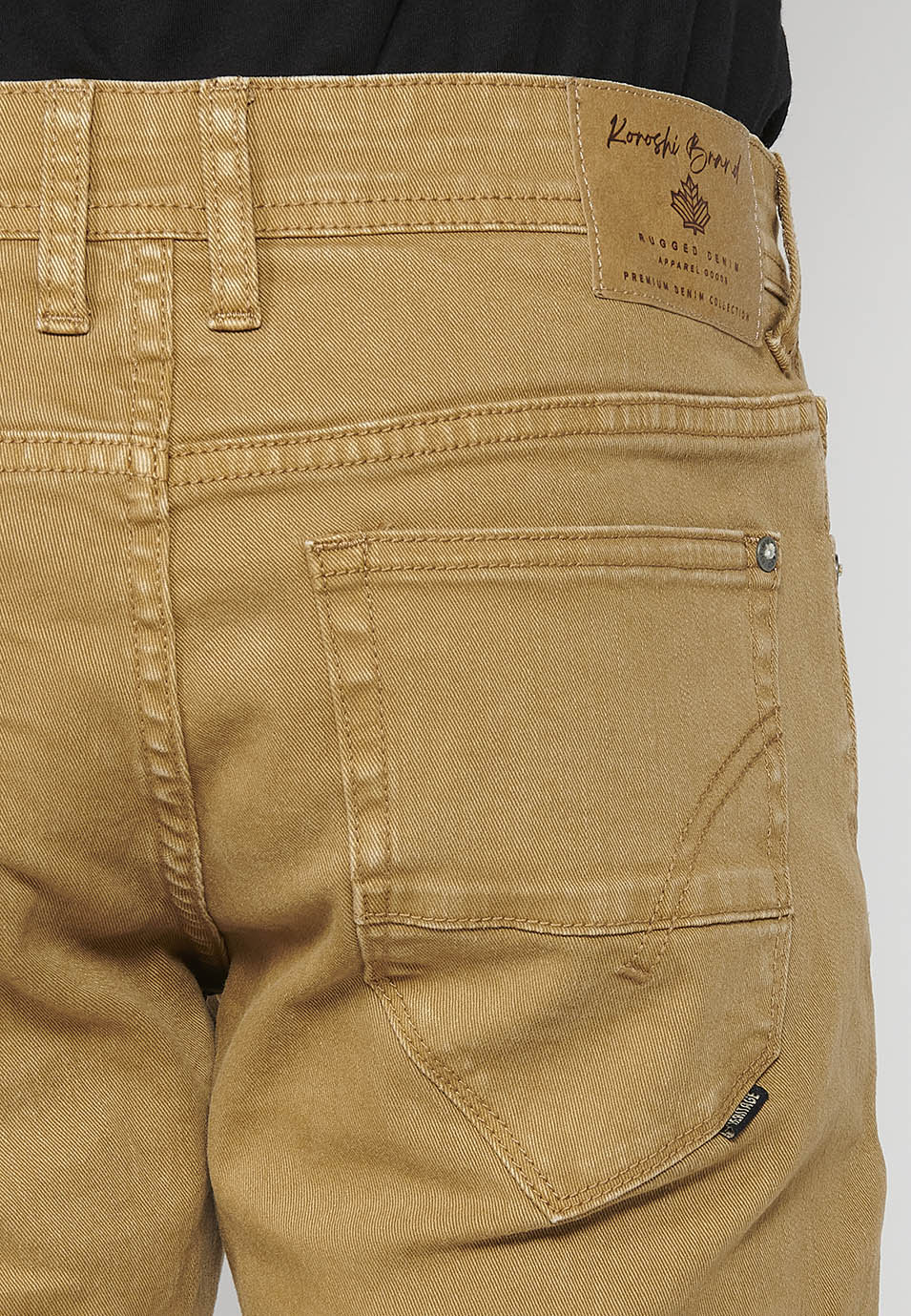 Tan men's regular straight five-pocket pants - Koroshi 2411PT01