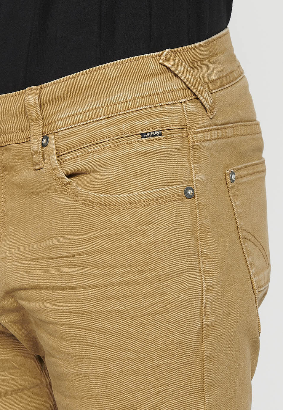 Tan men's regular straight five-pocket pants - Koroshi 2411PT01