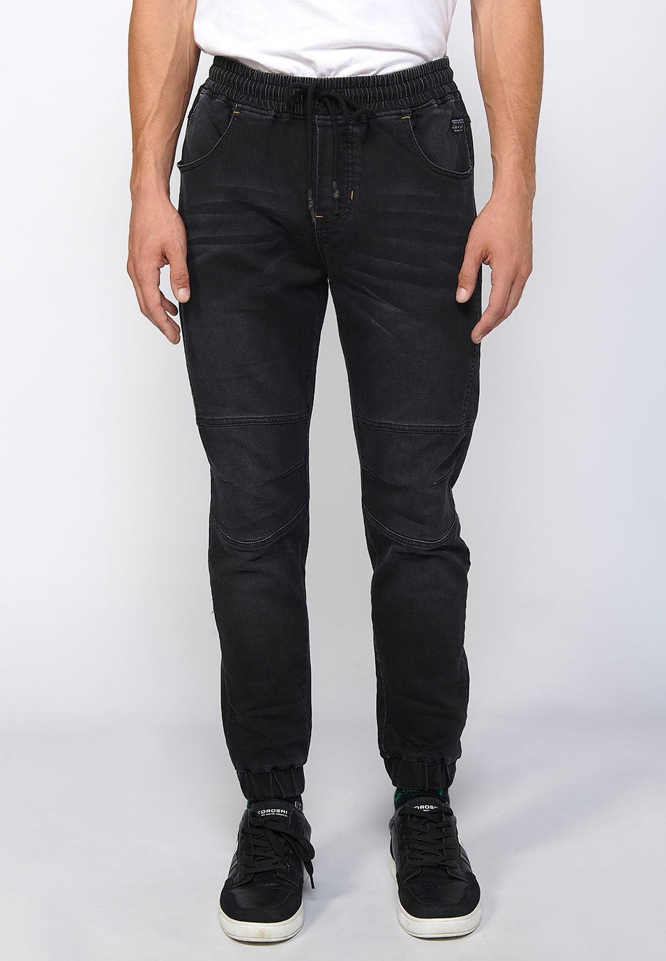 Pantalón jogger vaquero slim fit hombre black denim - Koroshi 2411PT85