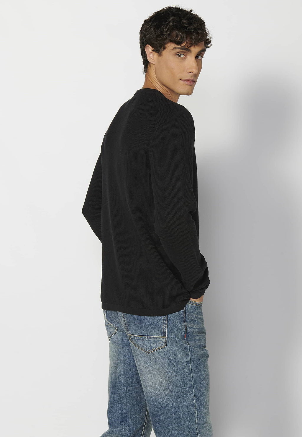 2411TR04-000003-2411TR04_000003_6