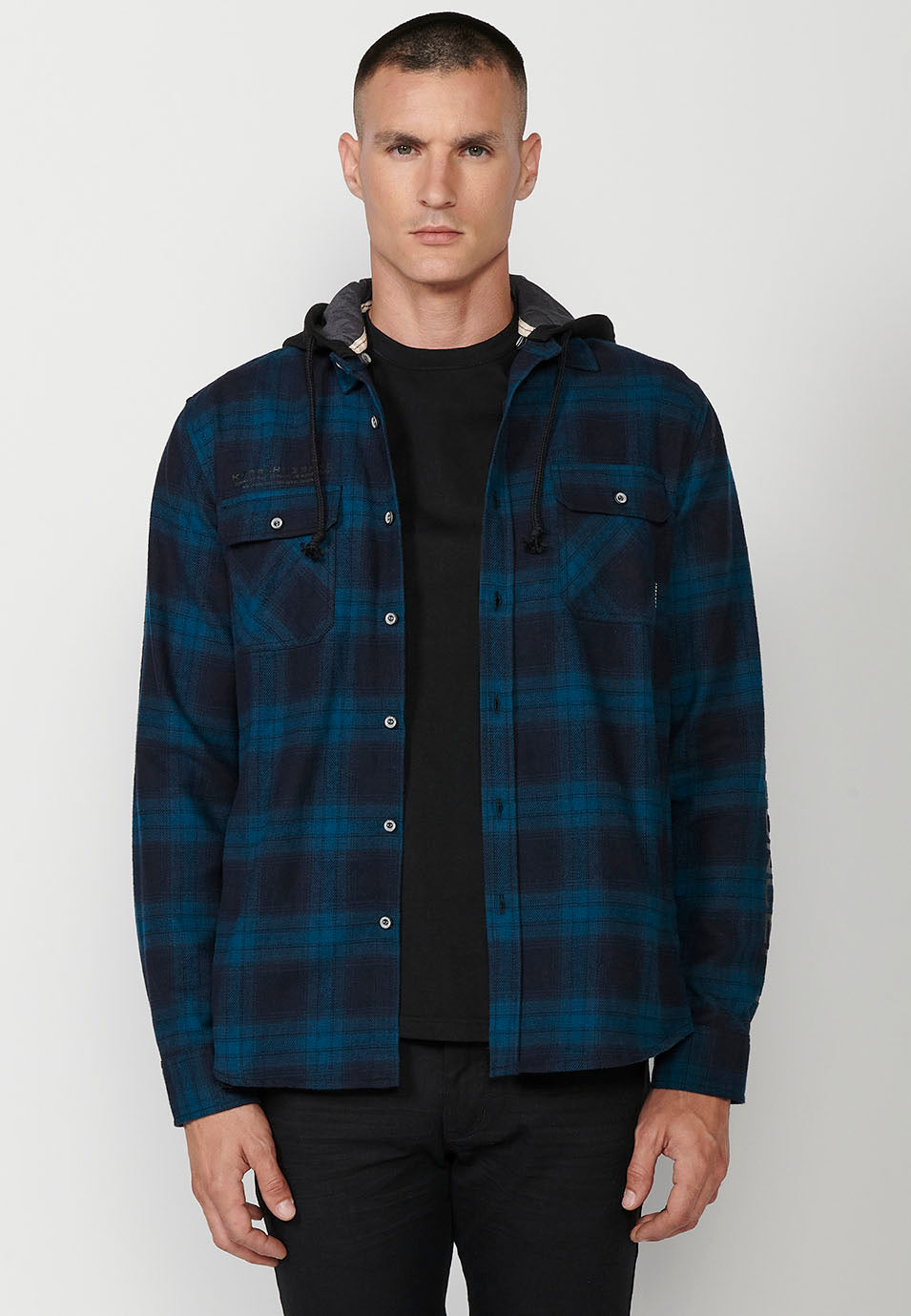 Sovracamicia da uomo con collo a camicia a maniche lunghe, cappuccio staccabile e chiusura frontale con bottoni