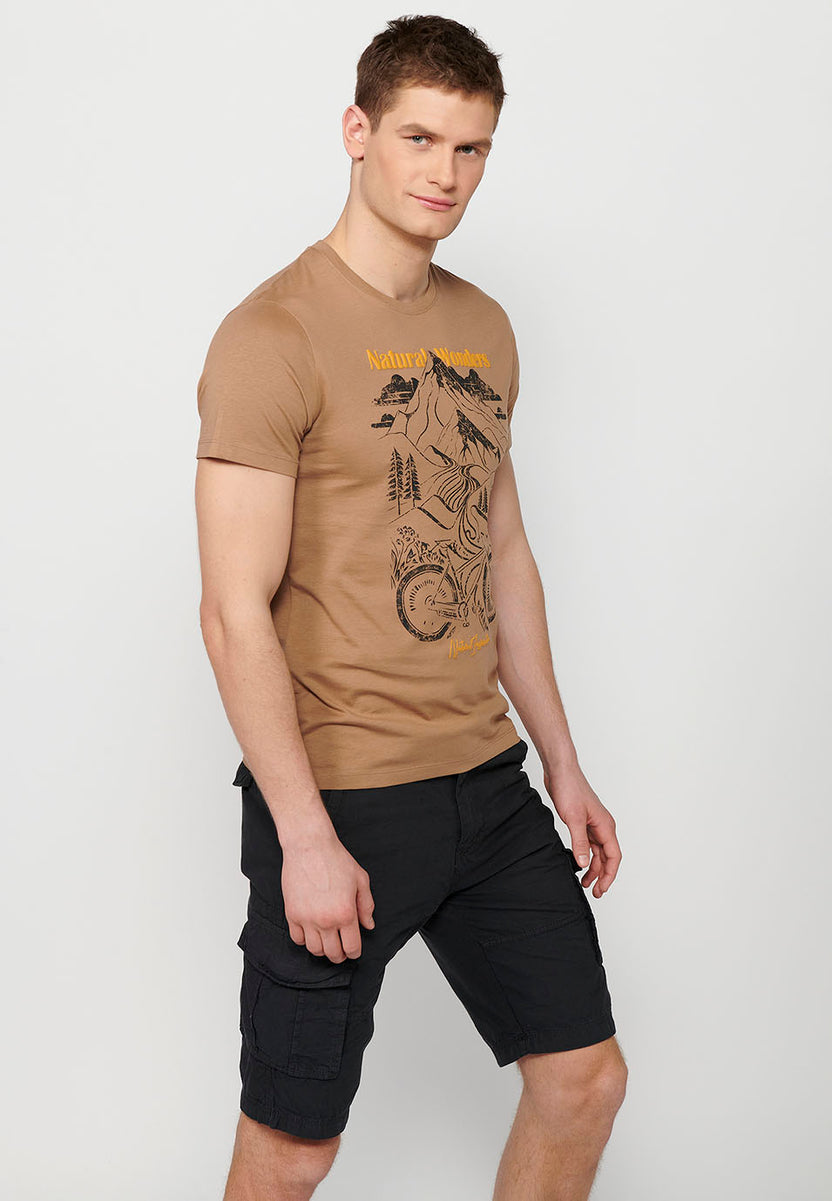 Short-sleeved cotton crew-neck t-shirt with tan front print | current trend