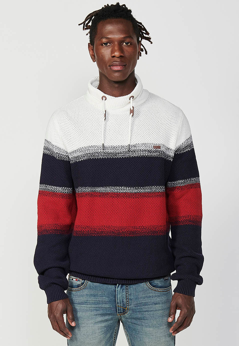 Maglione tricot a collo alto incrociato regolabile con coulisse a righe da uomo