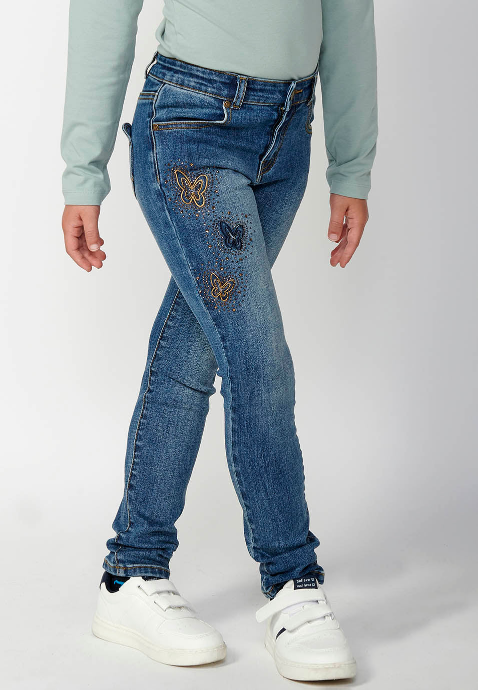 2425PT05-000301-2425PT05_000301_2