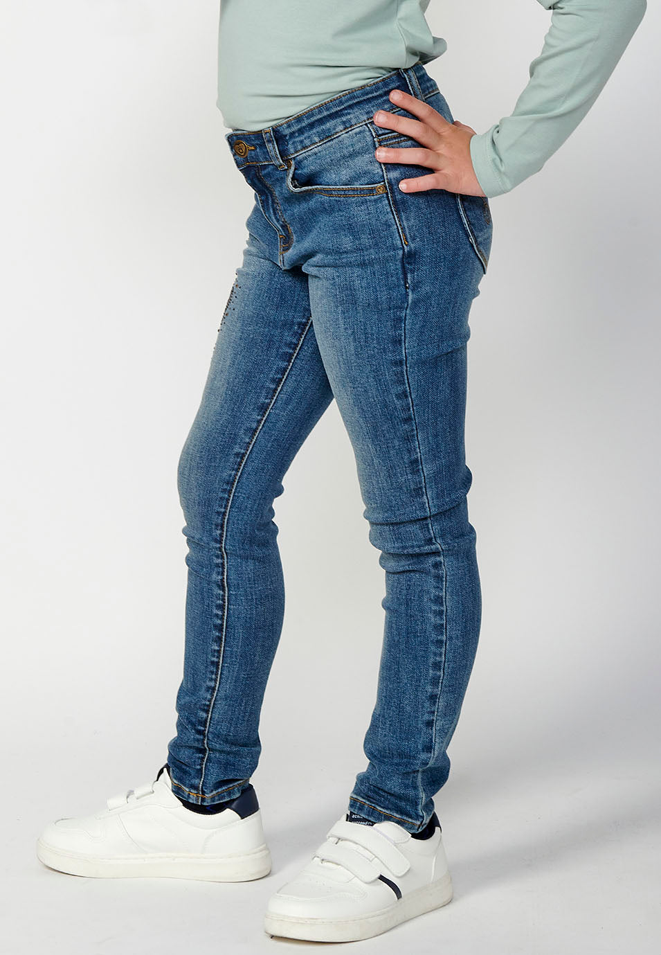 2425PT05-000301-2425PT05_000301_4