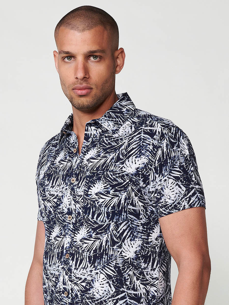 Chemise à manches courtes multicolore à imprimé tropical pour homme