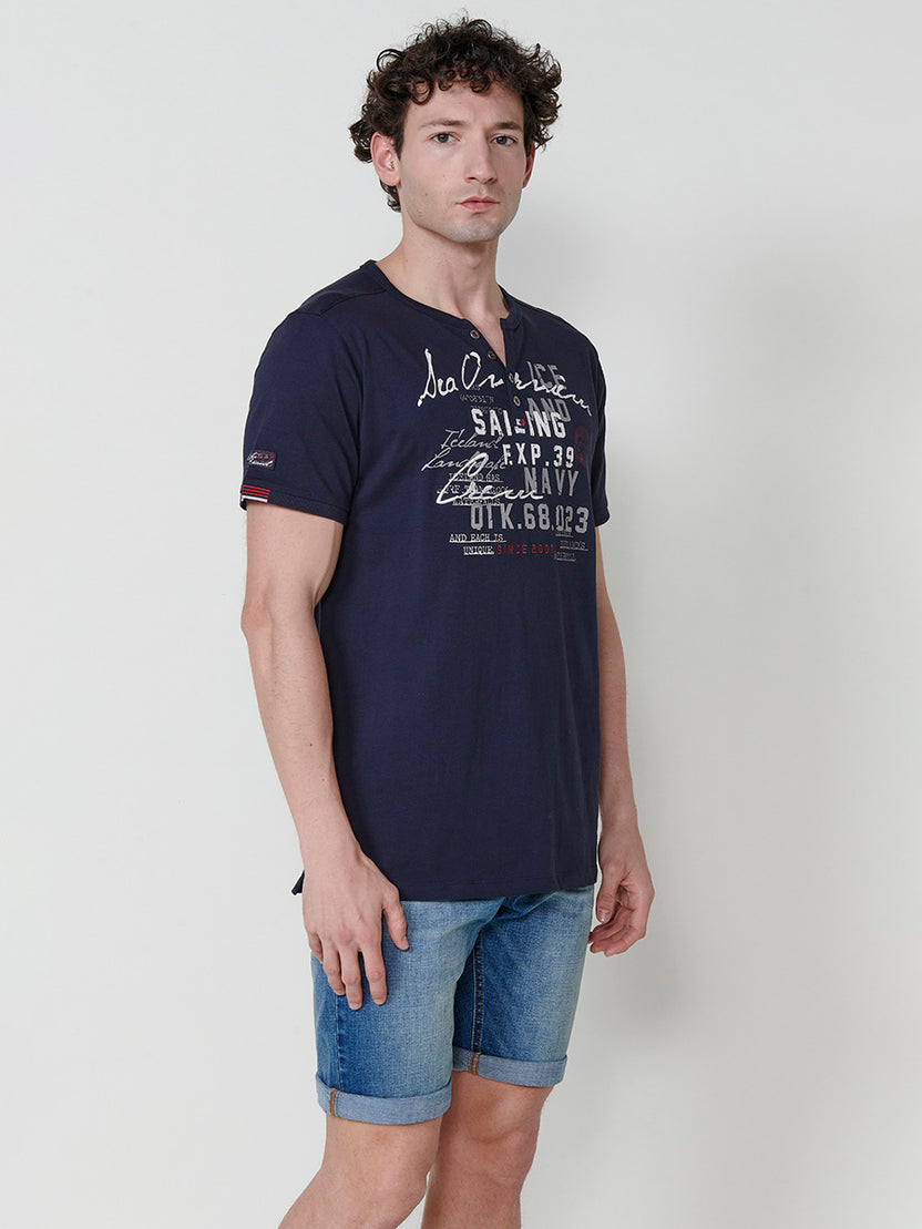 Men's Short Sleeve Split Neck T-Shirt