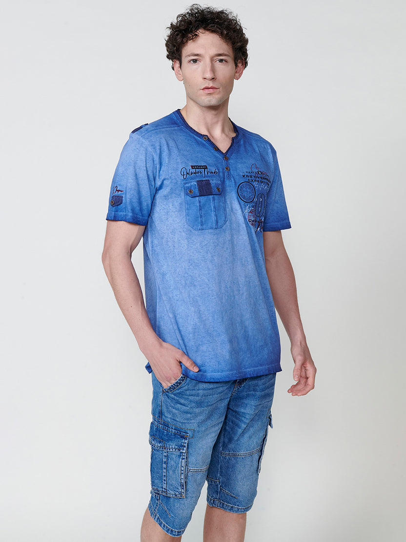 Blue men's short sleeve printed henley collar t-shirt - Koroshi 2511MC24