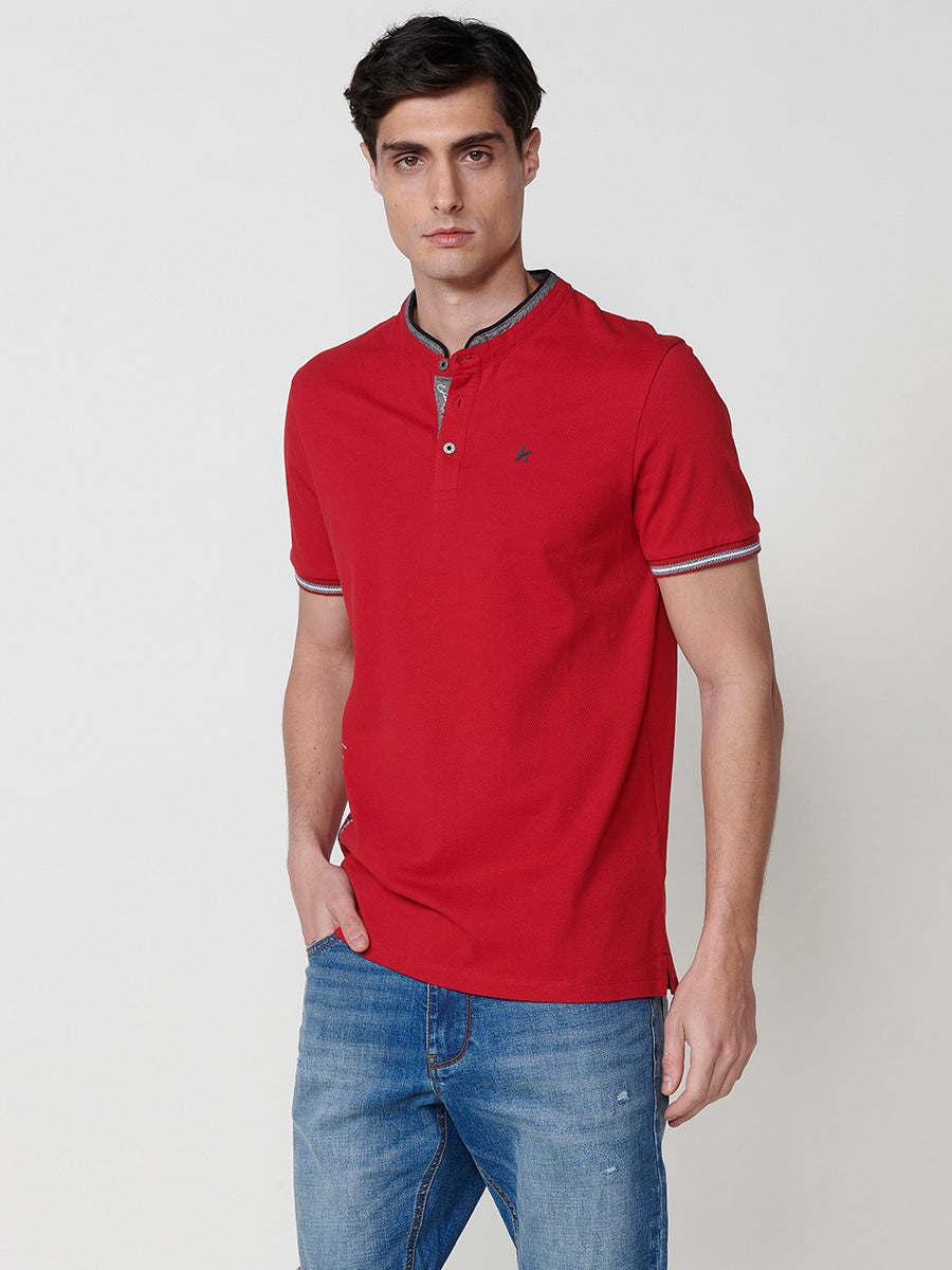 Piqué-Poloshirt mit Mandarinkragen und kurzen Ärmeln für Herren, Rot – Koroshi 2511PC26