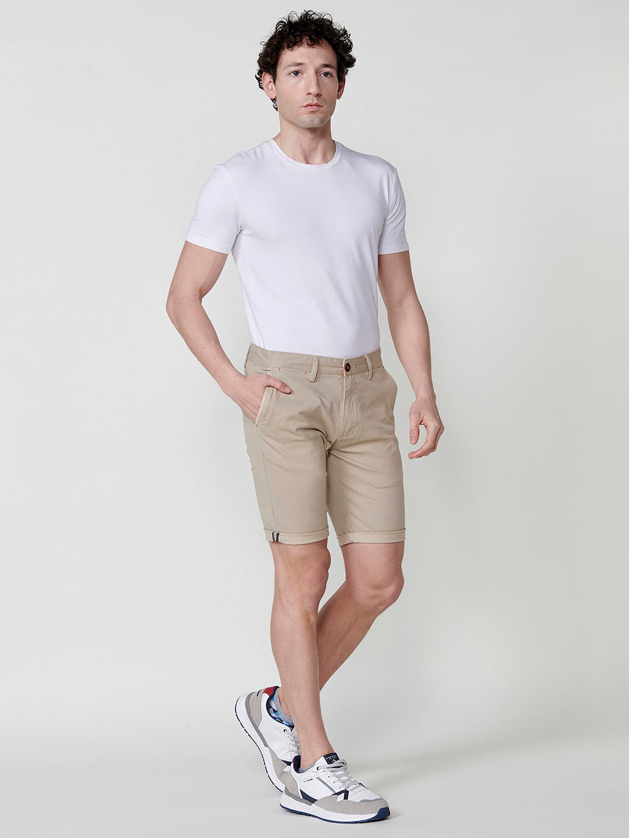 Herren-Chinoshorts aus Baumwolle mit Mikrodruck in Steinoptik – Koroshi 2511PS08