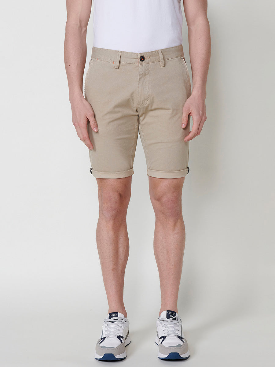 Herren-Chinoshorts aus Baumwolle mit Mikrodruck in Steinoptik – Koroshi 2511PS08