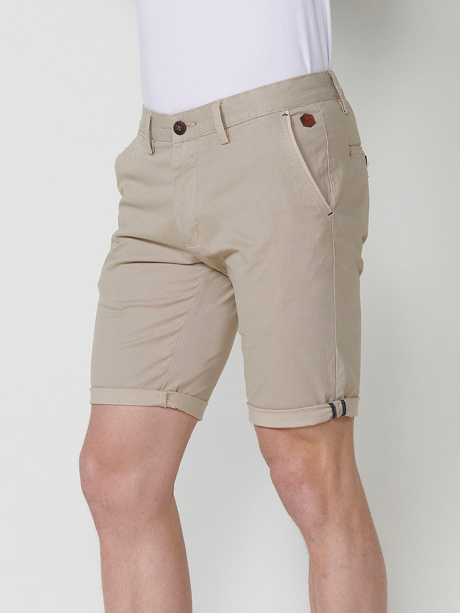 Herren-Chinoshorts aus Baumwolle mit Mikrodruck in Steinoptik – Koroshi 2511PS08