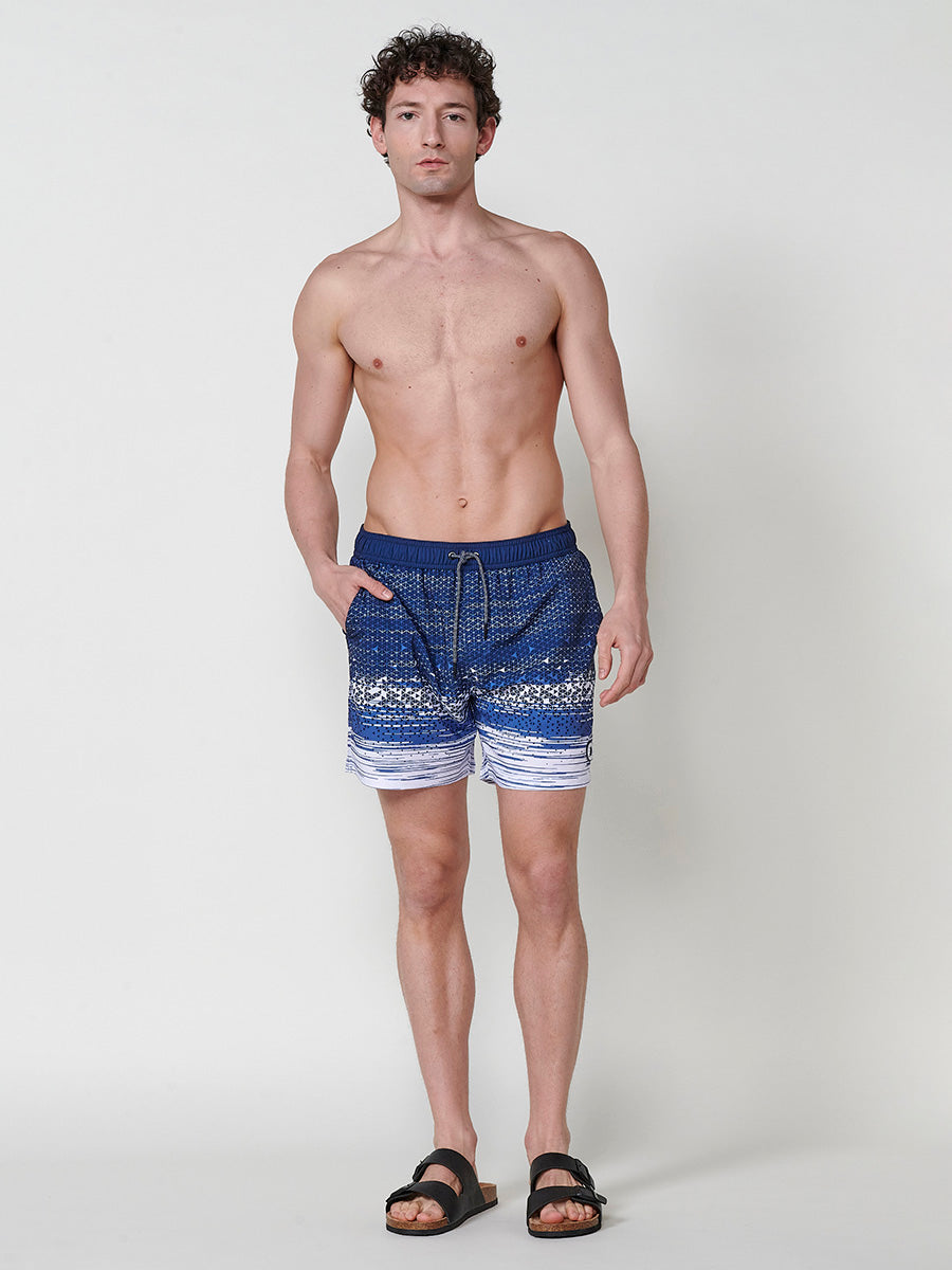 Herren-Badeanzug mit Farbverlauf und geometrischem Muster, Marineblau – Koroshi 2511WA15