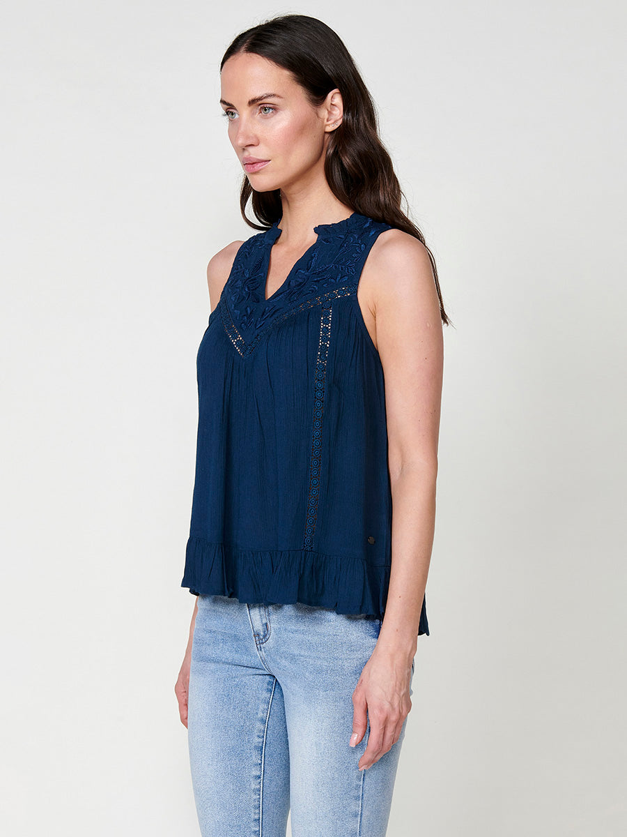 Brusa Sense Mànigues Crepe Brodada Dona Navy - Koroshi 2512BL39