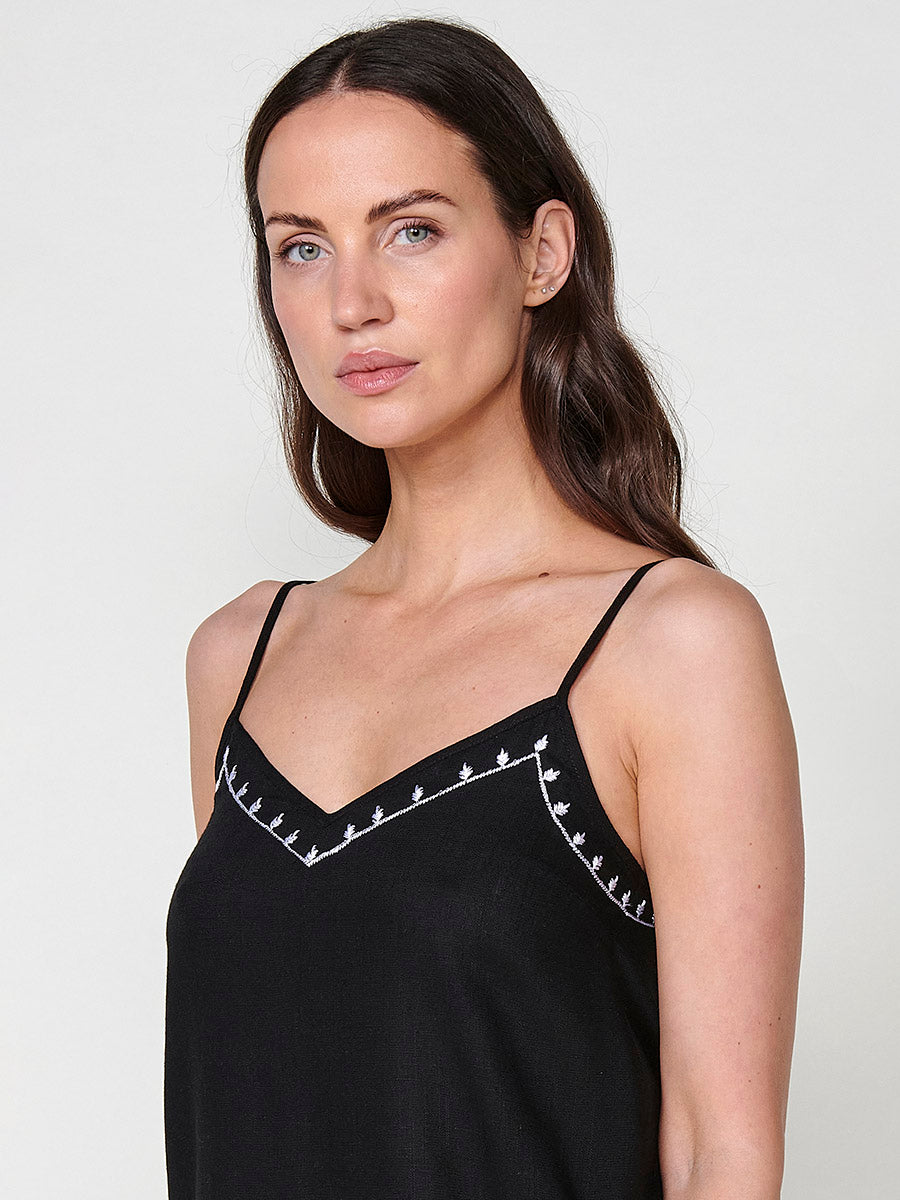 Black baroque print sleeveless blouse for women - Koroshi 2512BL82