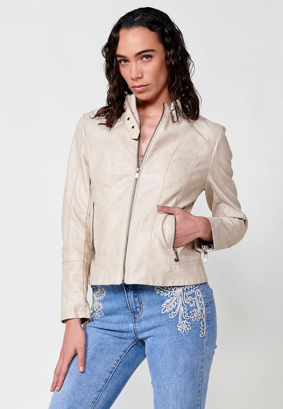 Image 4 for product 2512JA18 with color 000002