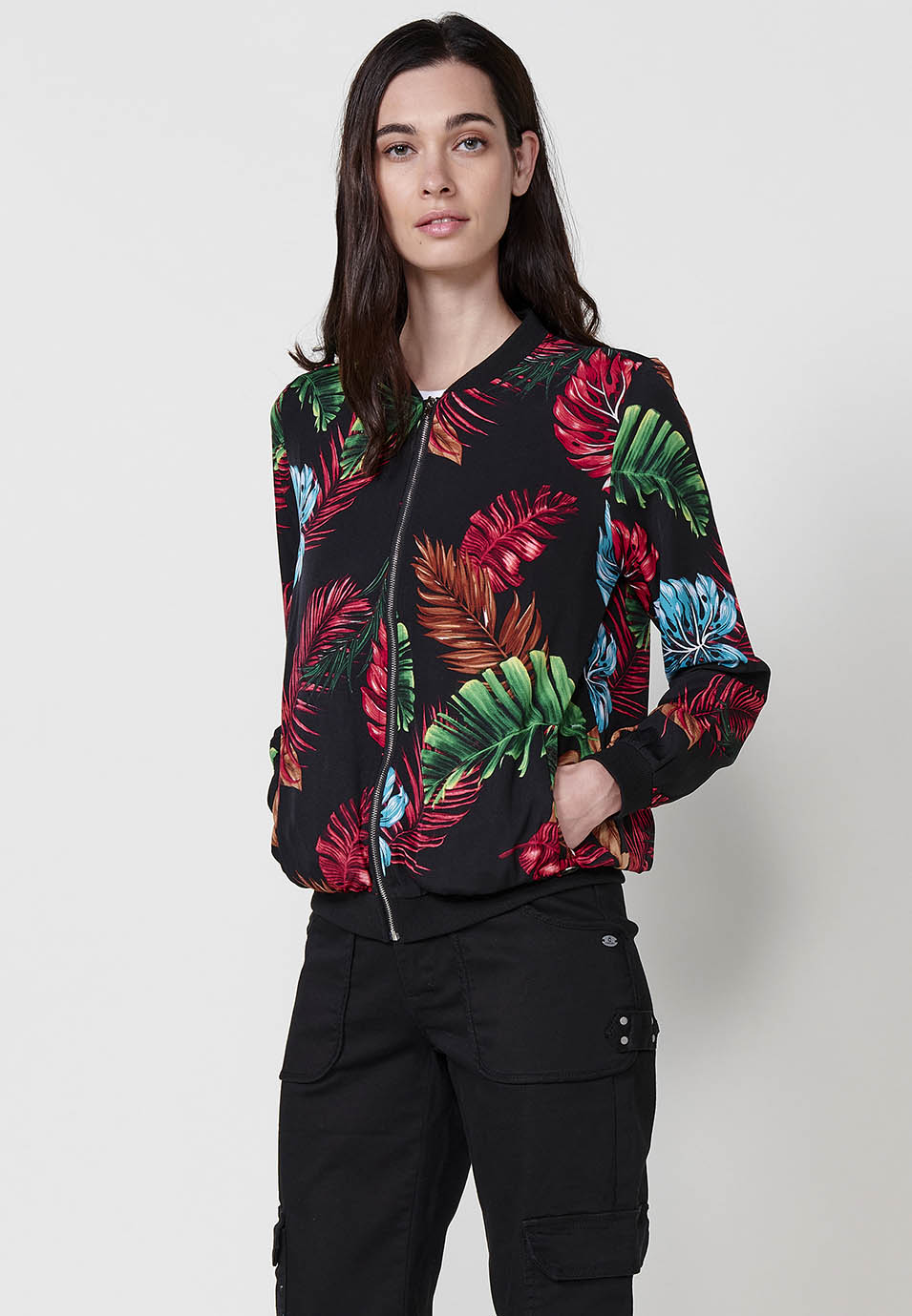 Bomber sottile con collo in costina, manica lunga, donna nera - Koroshi 2512JA70