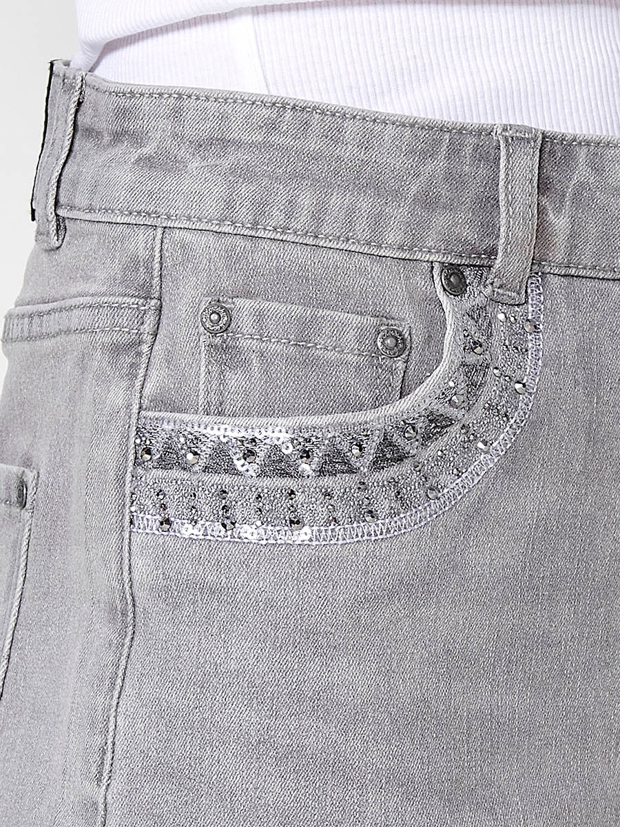 Short vaquero denim con cenefa étnica bordada y brillos mujer denim gris - Koroshi 2512PS82