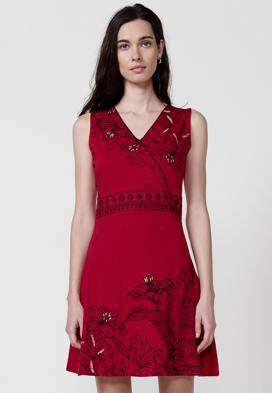 Robe courte femme rouge en coton imprimé fleuri et décolleté V - Koroshi 2512VS57
