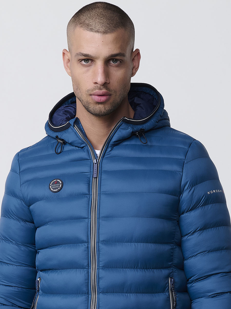 Chaqueta acolchada plumífero con capucha hombre azul vista frontal - Koroshi 2521JA49