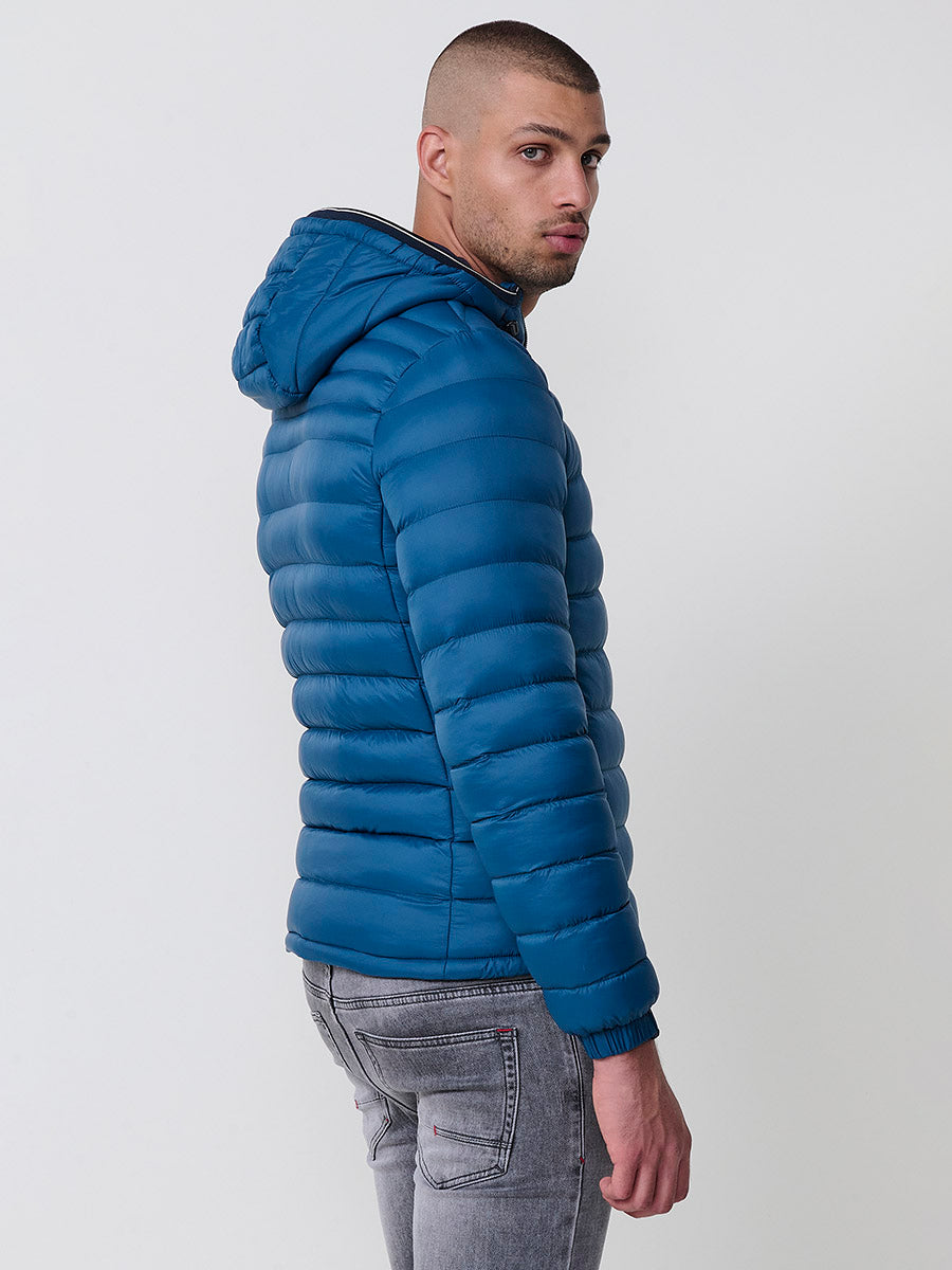 Chaqueta acolchada plumífero con capucha hombre azul vista trasera - Koroshi 2521JA49