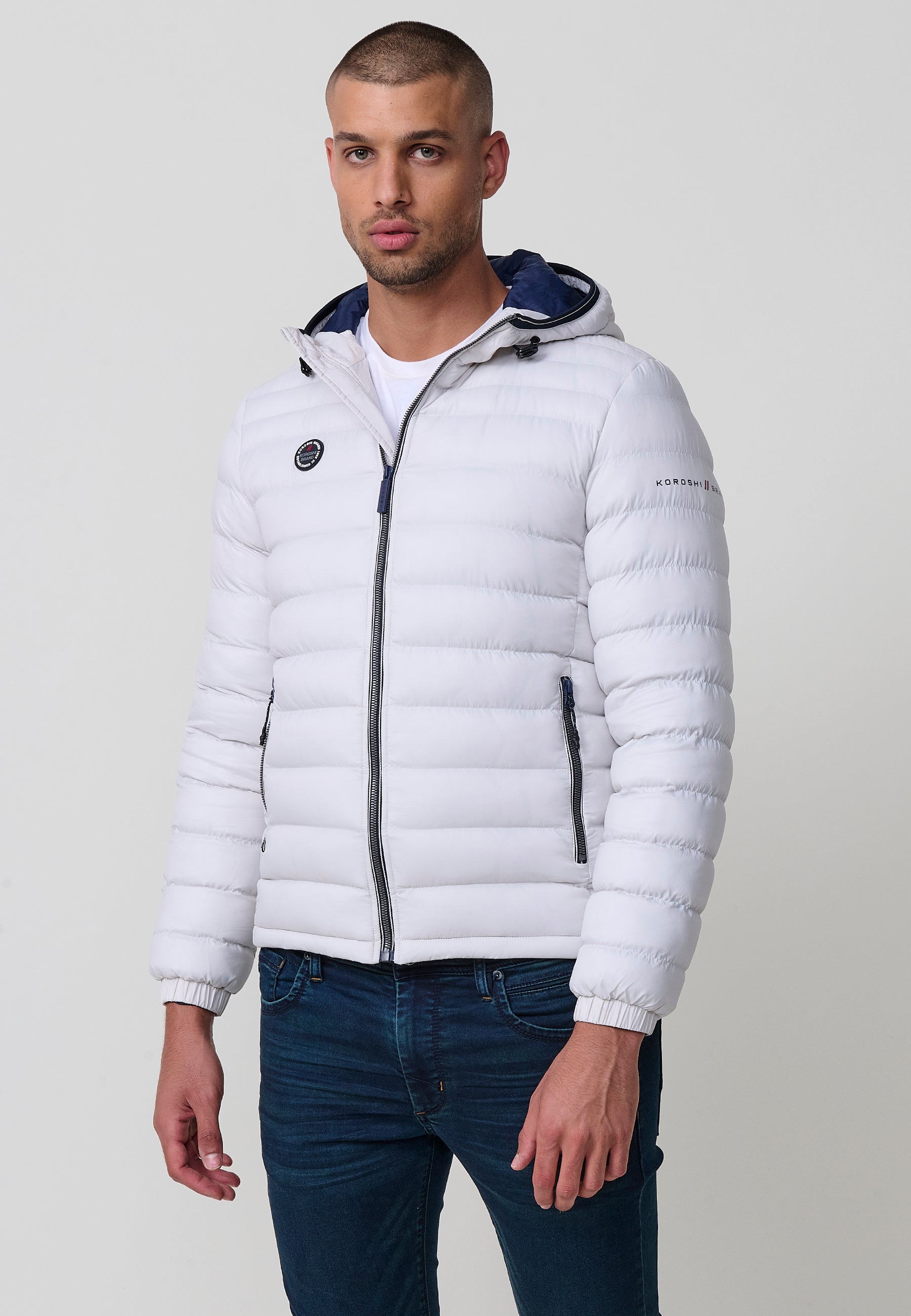 Jaqueta encoixinada plumífer amb caputxa home gris perla detall encoixinat - Koroshi 2521JA49