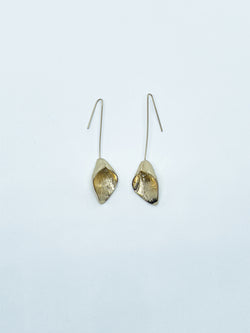 Women's gold flower design pendant earrings - Koroshi 2522BI06
