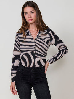 Women's satin animal print shirt with black shirt collar - Koroshi 2522BL15