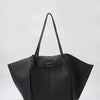 Leather effect women's shopper bag, magnetic closure, interior toiletry bag with zipper. spacious and functional.