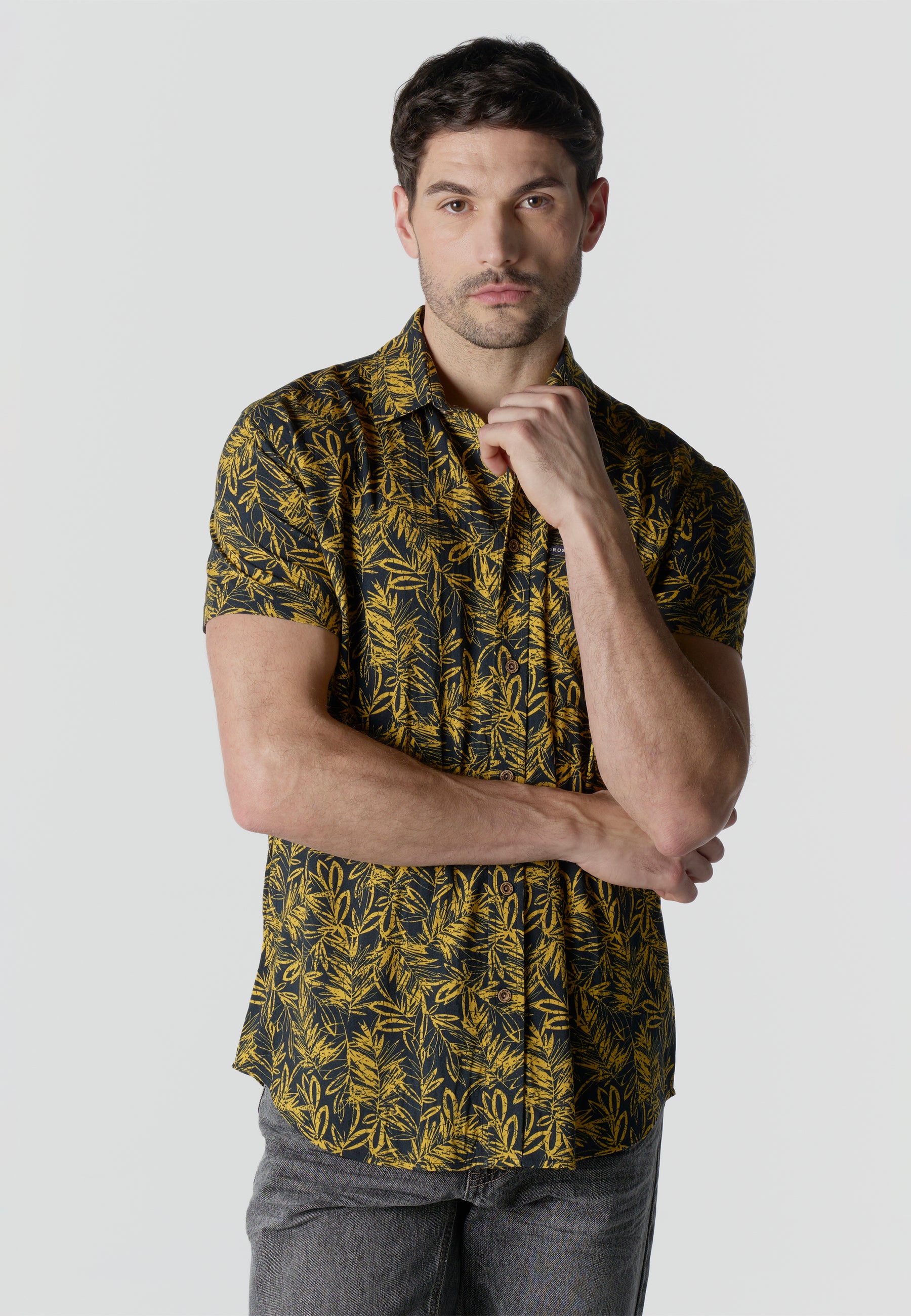 Camisa manga corta casual estampada hombre