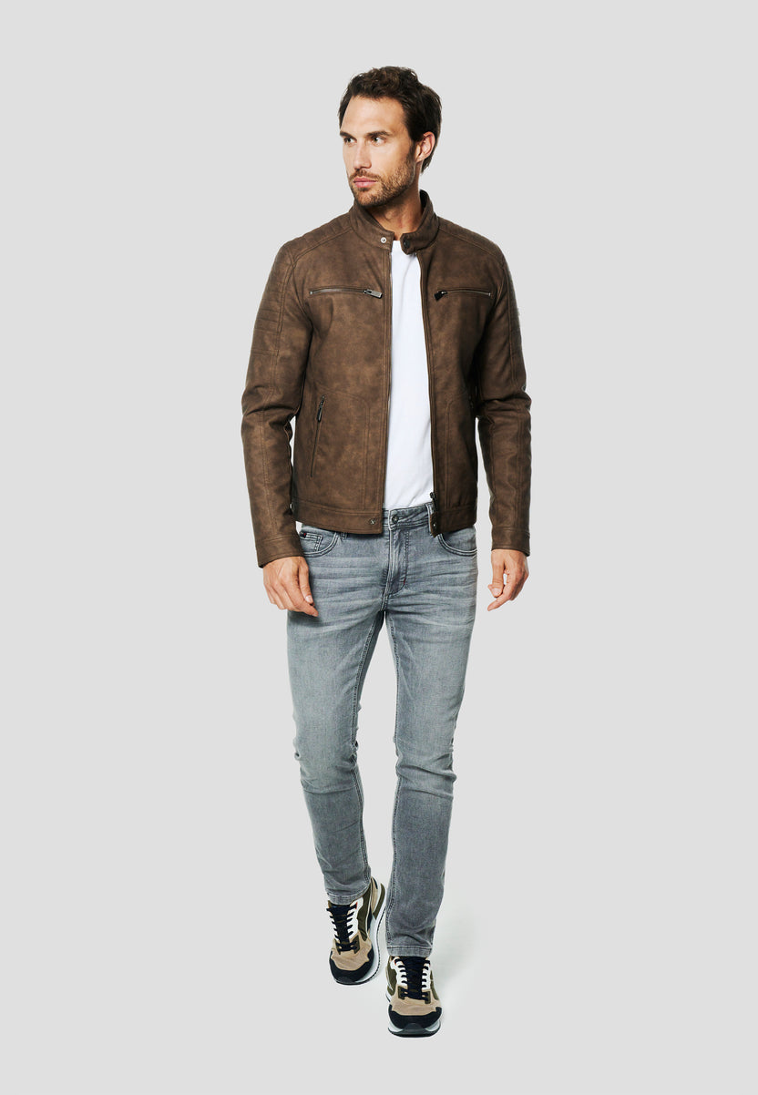 2611JA06-000019-2611JA06_000019_8