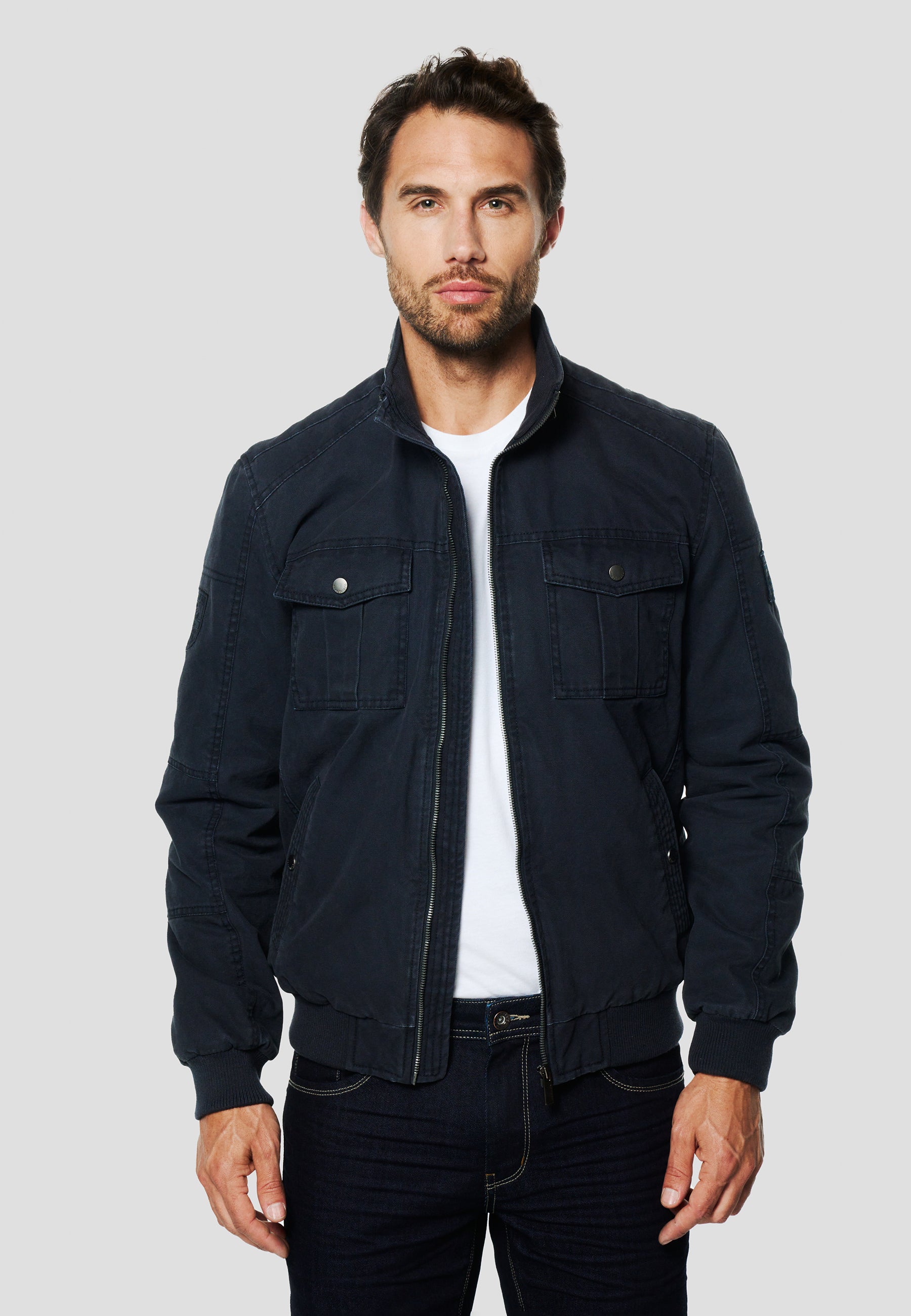 2611JA19-000039-2611JA19_000039_1