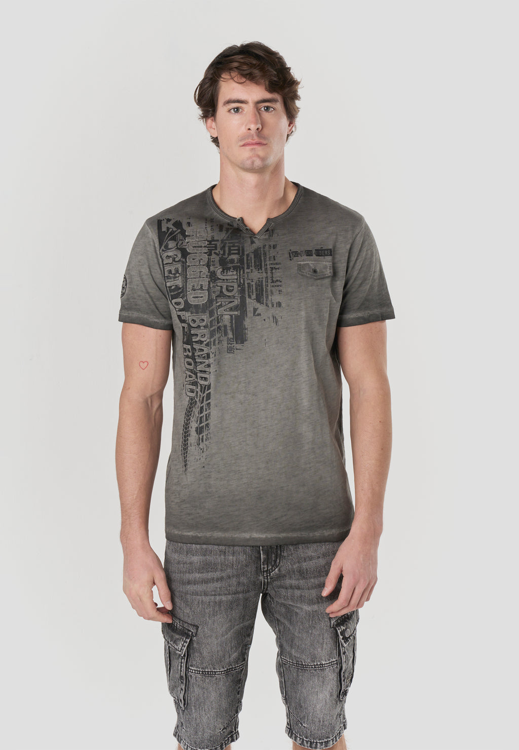 2611MC18-000005-2611MC18_000005_1