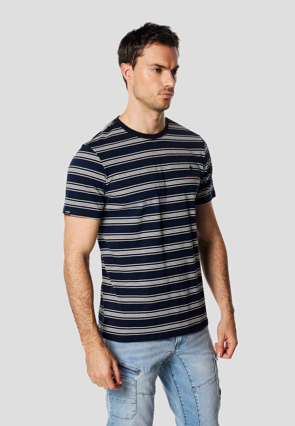 2611MC31-000039-2611MC31_000039_4