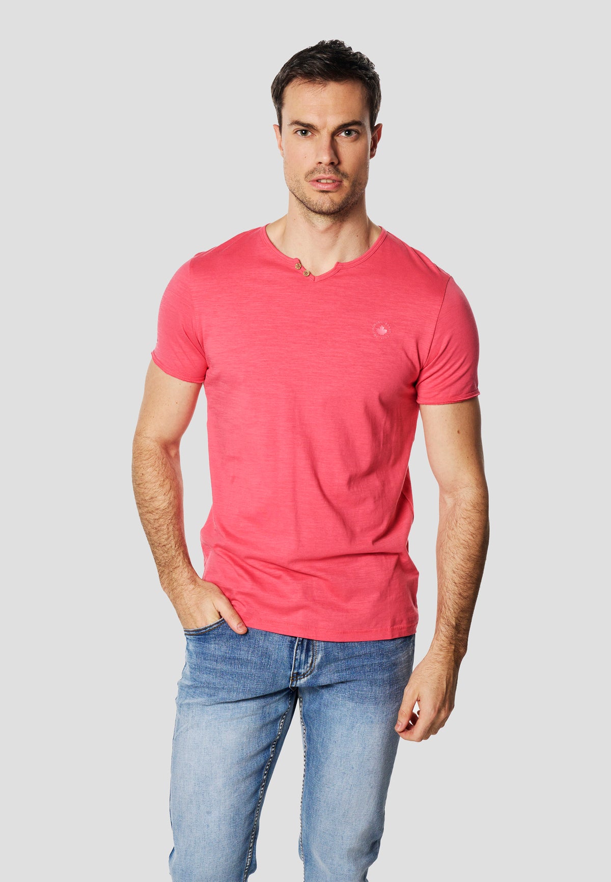 T-shirt serafino rosa a maniche corte con collo aperto da uomo - Koroshi 2611MC62