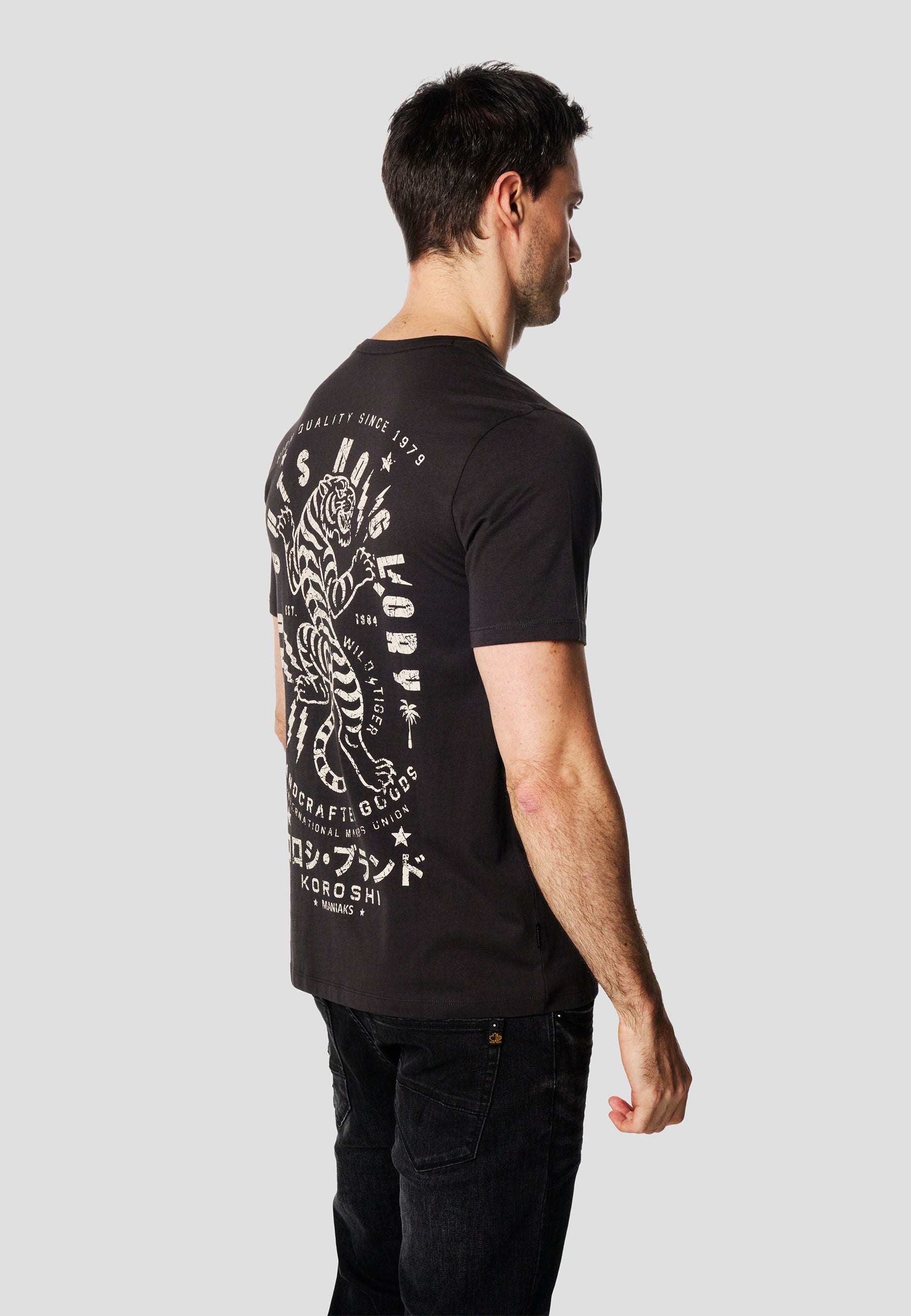 2611MC83-000148-2611MC83_000148_6