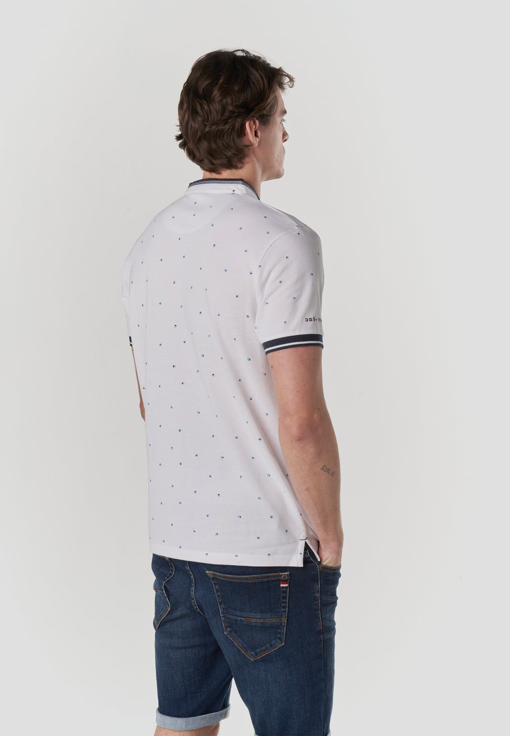 Polo col mao micro imprimé manches courtes écru homme - Koroshi 2611PC23