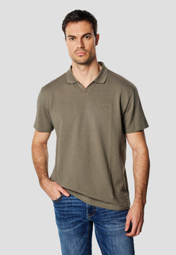 Polo oversize collo aperto manica corta da uomo kaki - Koroshi 2611PC38
