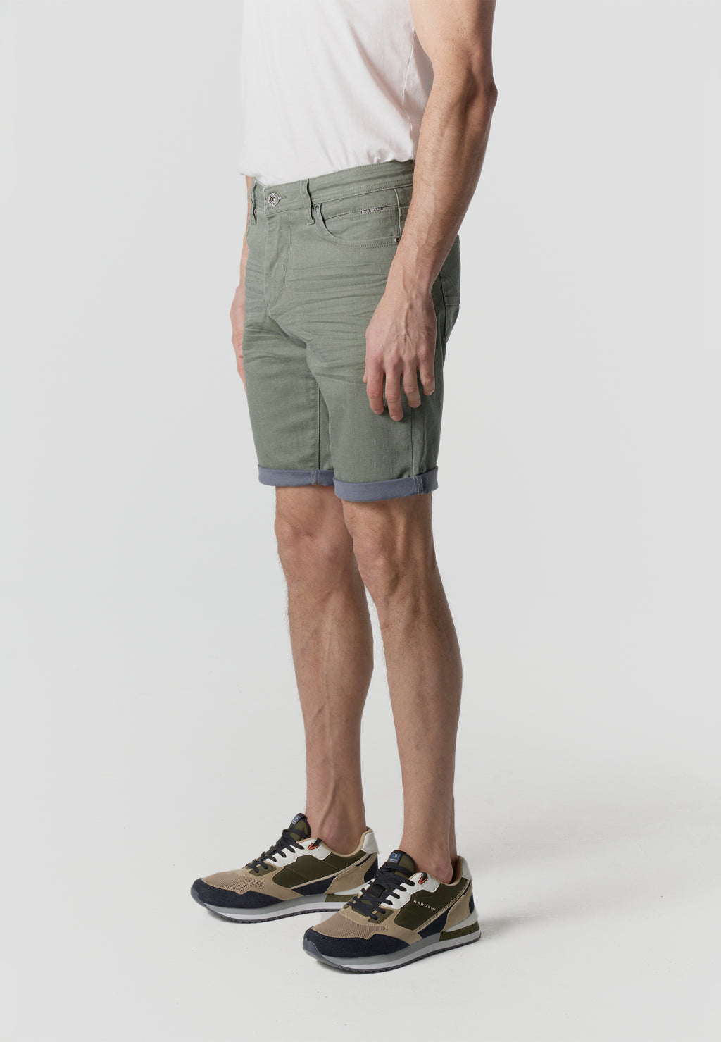 Pantalón Corto Algodón Coated Regular Hombre – KOROSHI