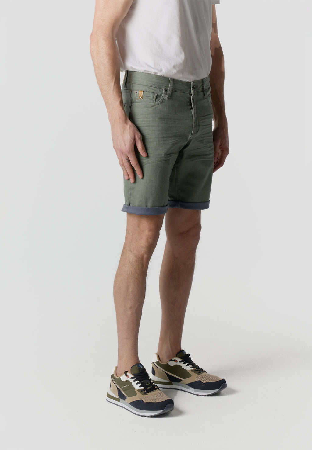 Pantalón Corto Algodón Coated Regular Hombre – KOROSHI