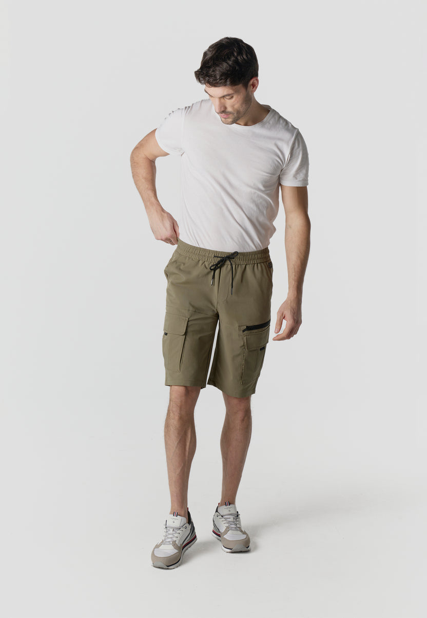 Jogger tecnico cargo rilassato da uomo