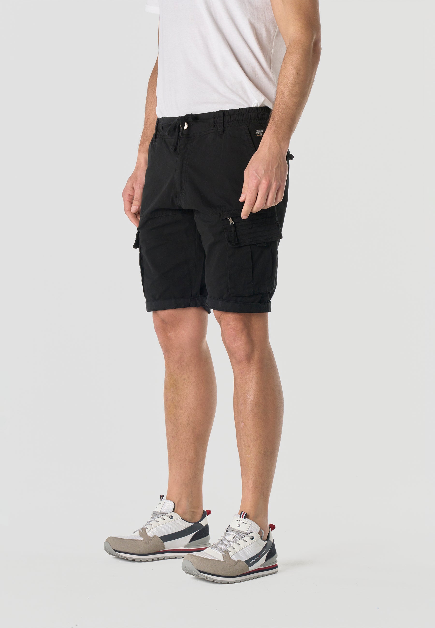 Men's relaxed cotton cargo