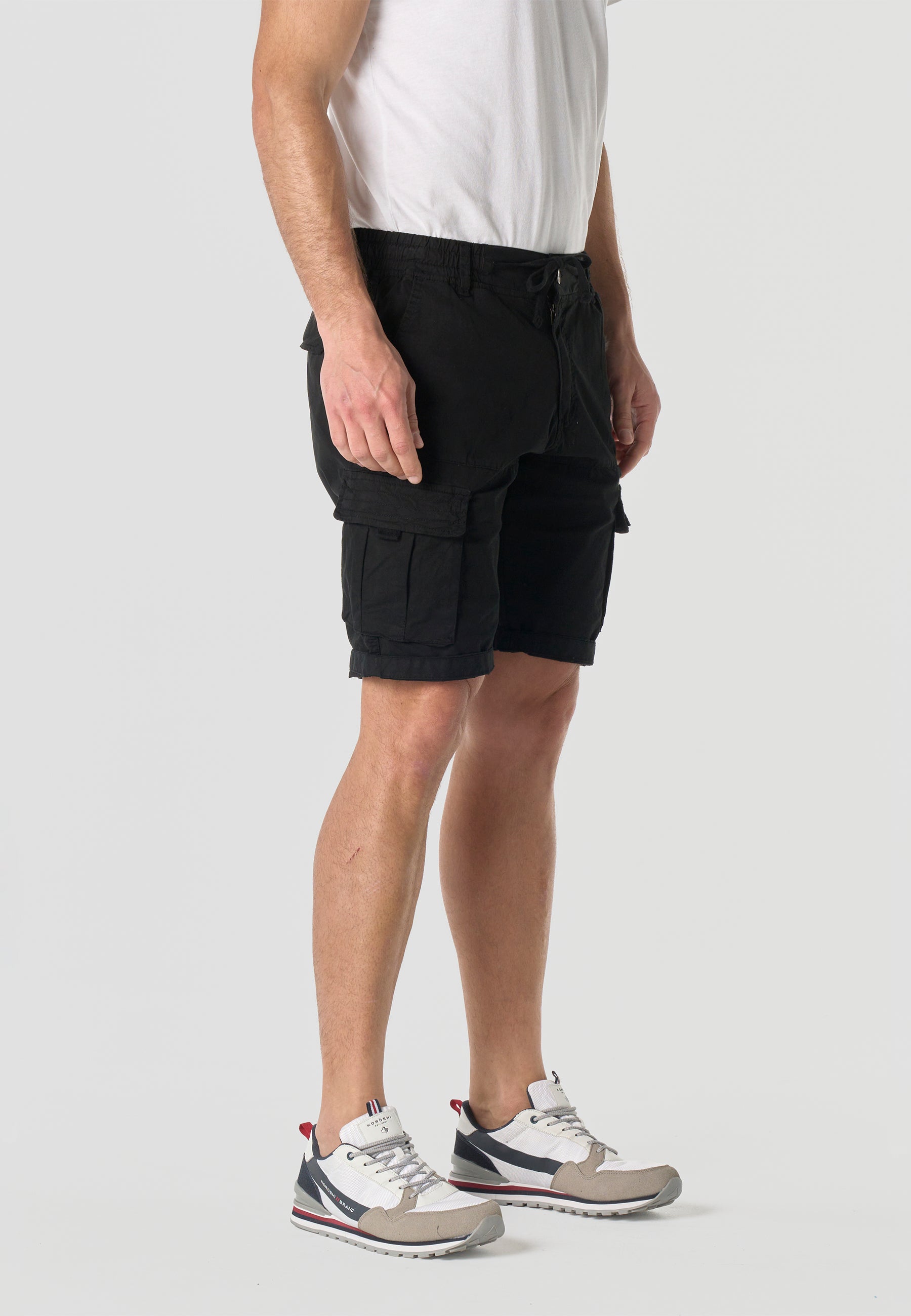 Men's relaxed cotton cargo