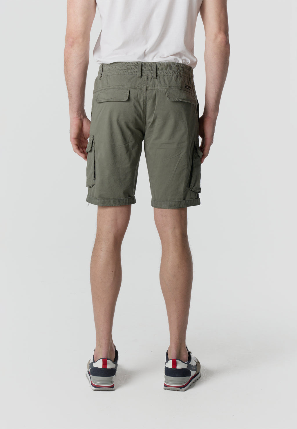 Relaxed cotton cargo shorts for men khaki - Koroshi 2611PS12