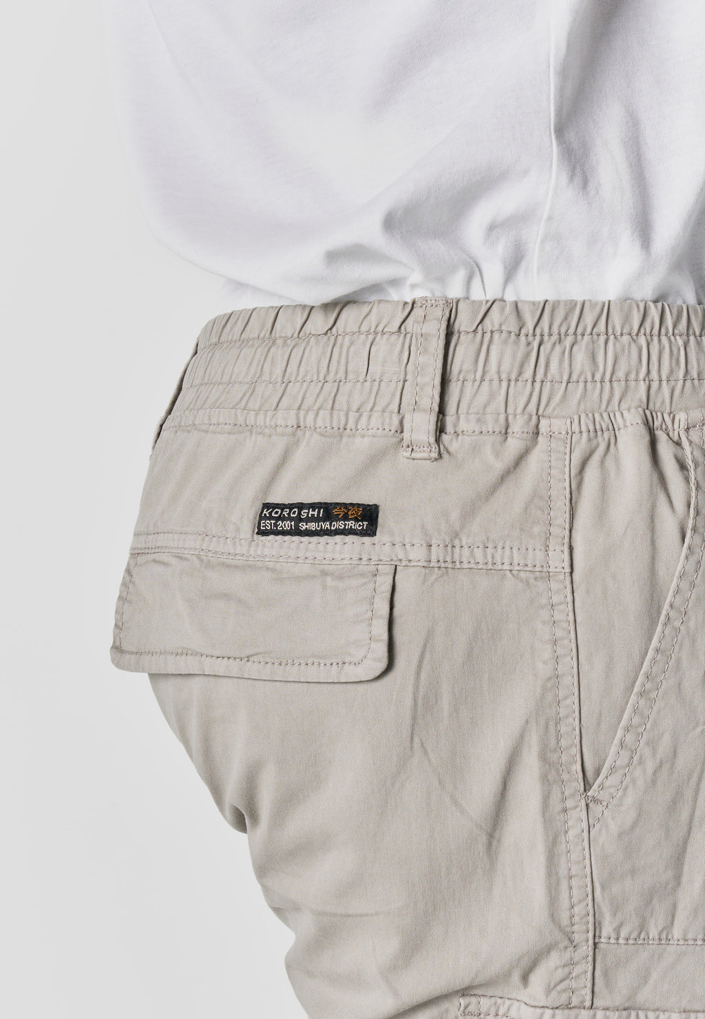Men's relaxed cotton cargo shorts stone - Koroshi 2611PS12