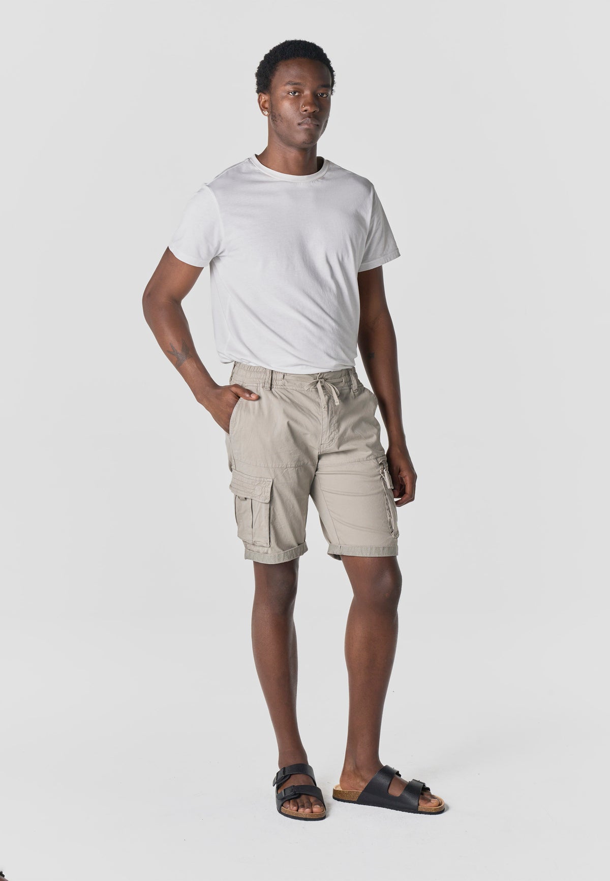 Men's relaxed cotton cargo shorts stone - Koroshi 2611PS12