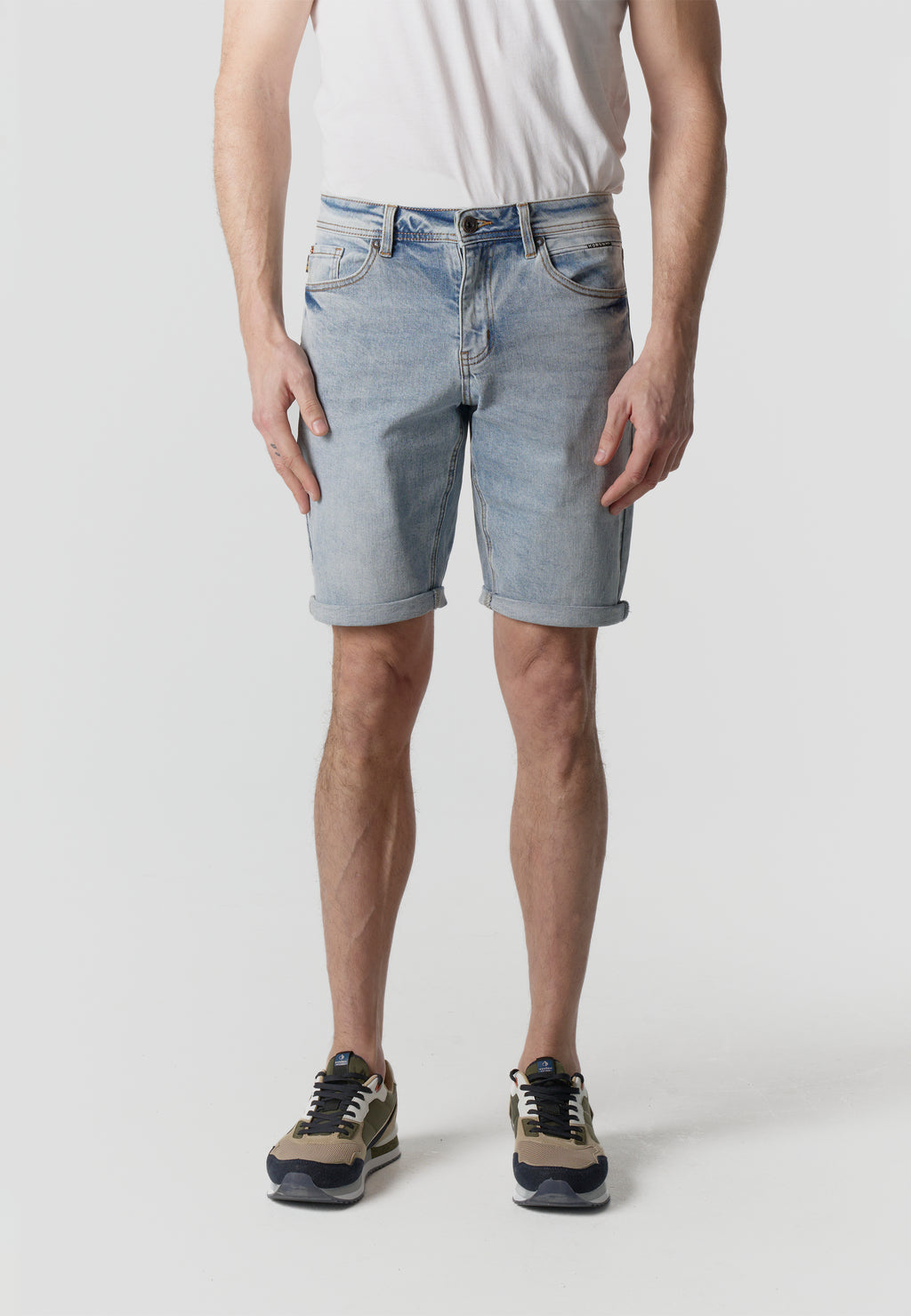 Jean en denim classique pour hommes