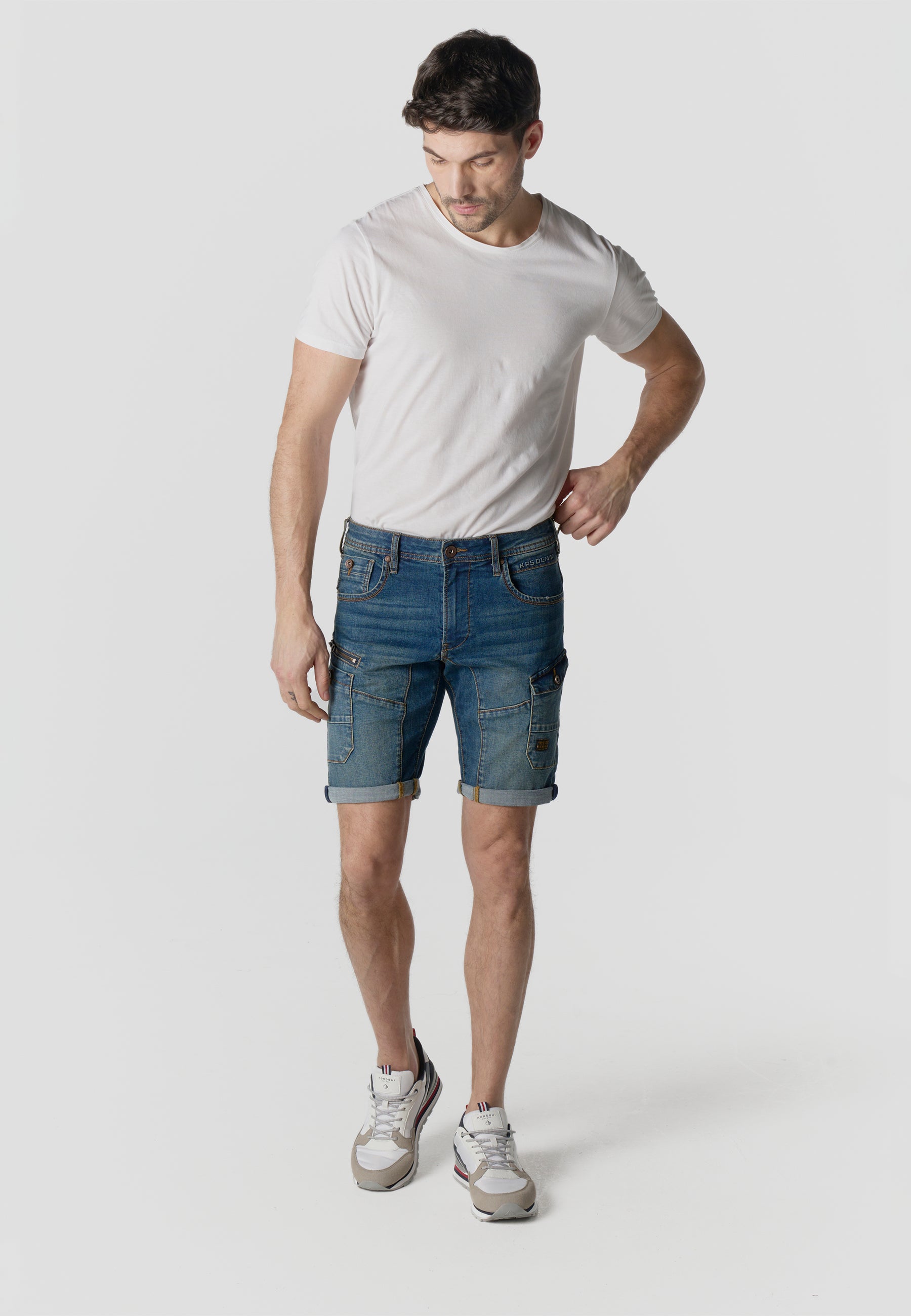 Men's regular denim jeans