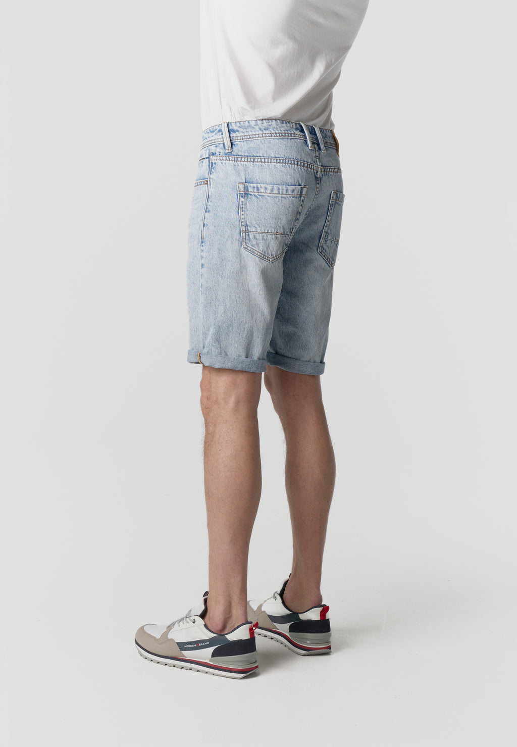 Men's relaxed denim jeans